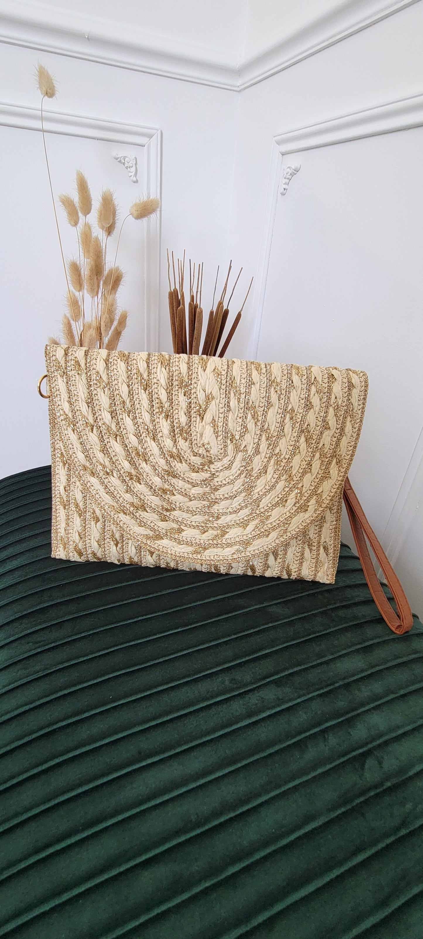 Pochette en papier tressée beige