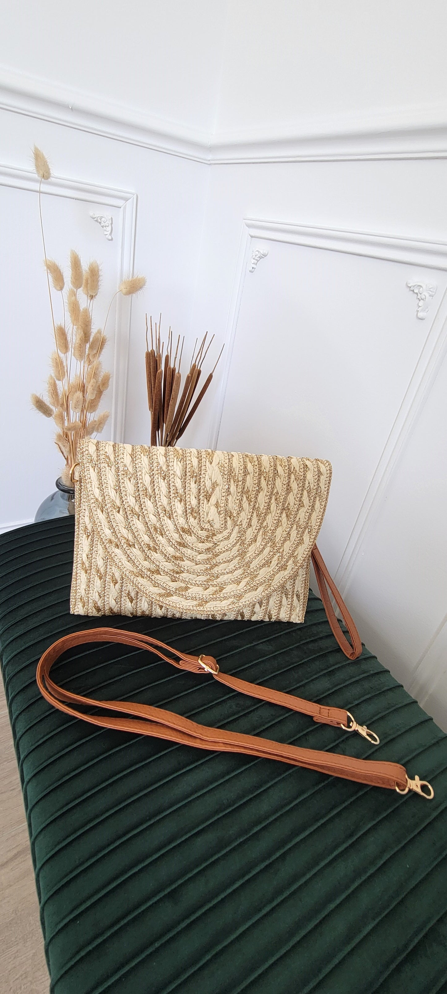Pochette en papier tressée beige