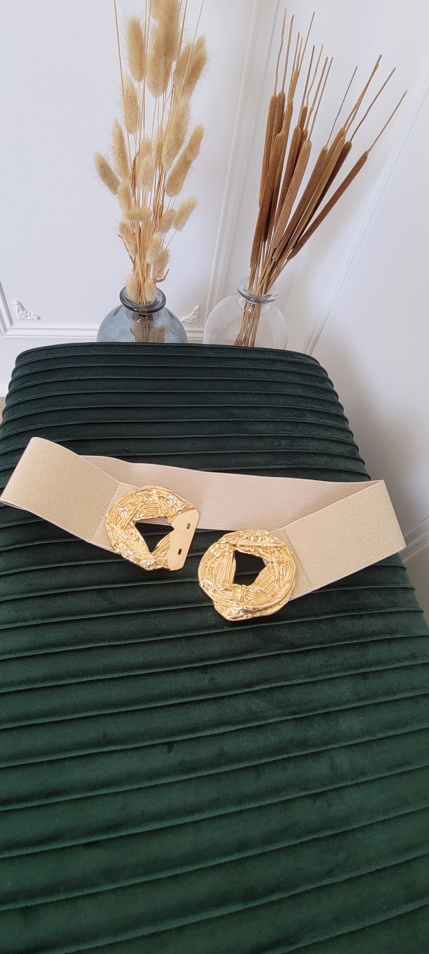 Ceinture élastique à  boucles dorées