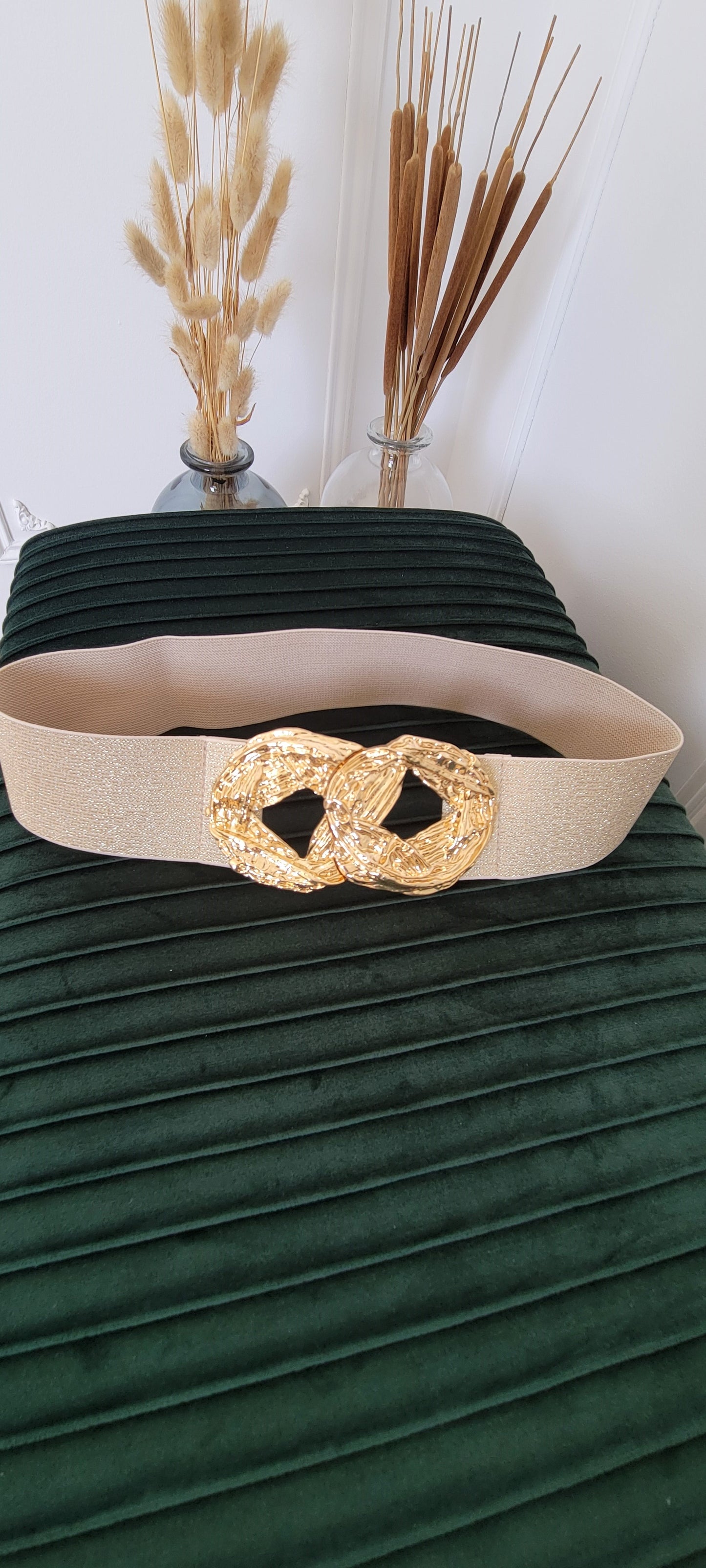 Ceinture élastique à  boucles dorées